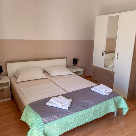 Apartments Barica Đảo Krk Ngoại thất bức ảnh